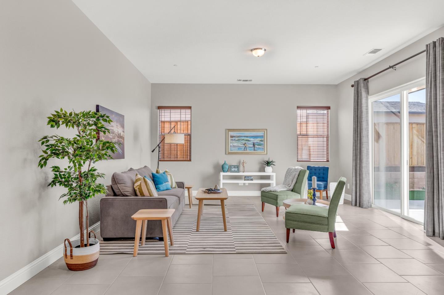 Detail Gallery Image 13 of 45 For 482 Lassen Way, Marina,  CA 93933 - 3 Beds | 2 Baths