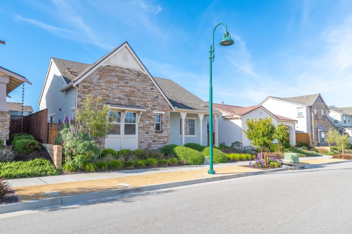 Detail Gallery Image 4 of 45 For 482 Lassen Way, Marina,  CA 93933 - 3 Beds | 2 Baths