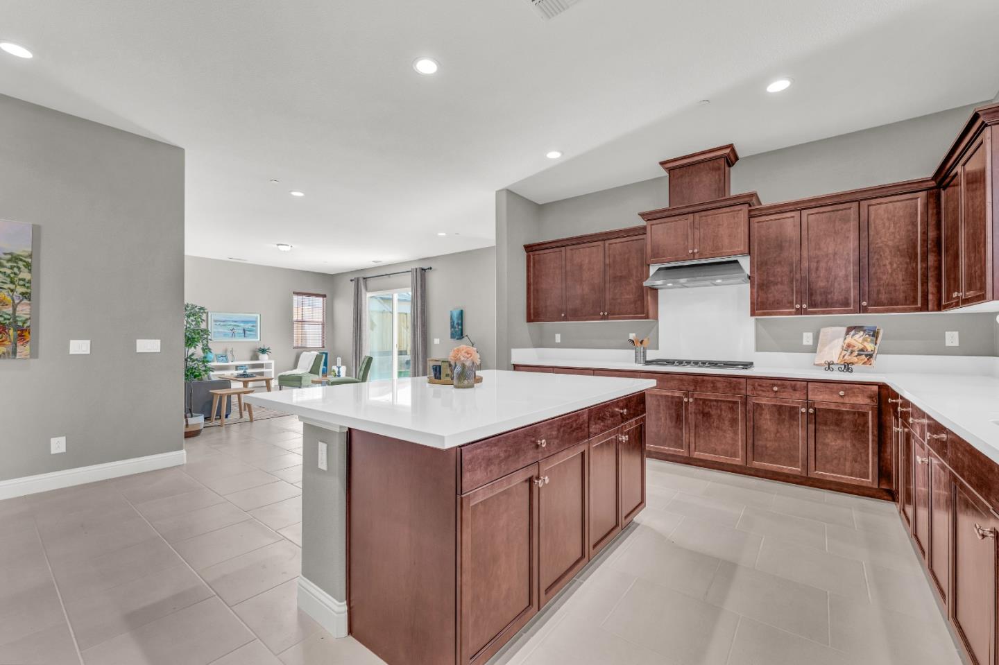 Detail Gallery Image 8 of 45 For 482 Lassen Way, Marina,  CA 93933 - 3 Beds | 2 Baths