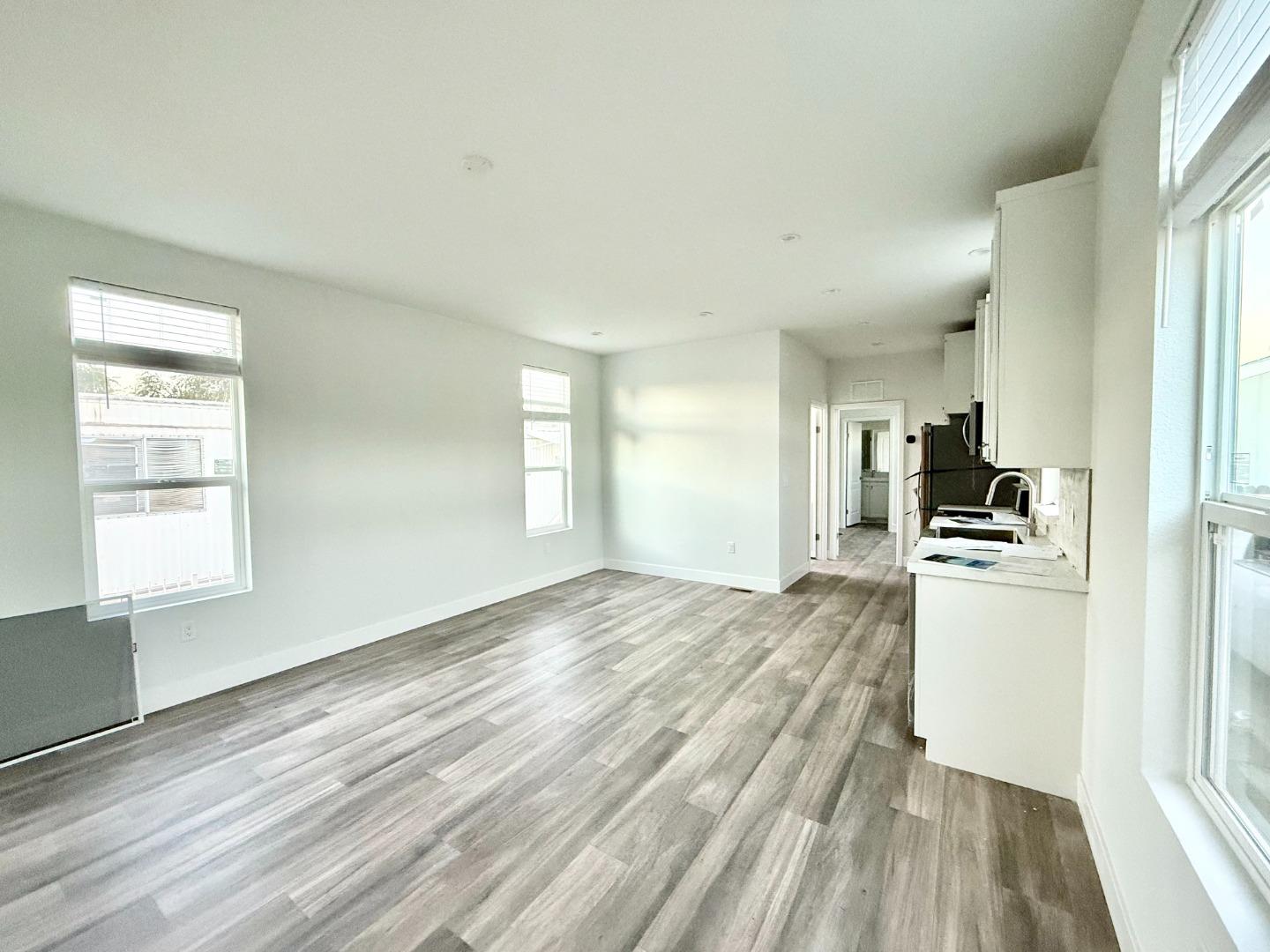 Detail Gallery Image 6 of 11 For 2150 Monterey Rd #18,  San Jose,  CA 95112 - 2 Beds | 2 Baths