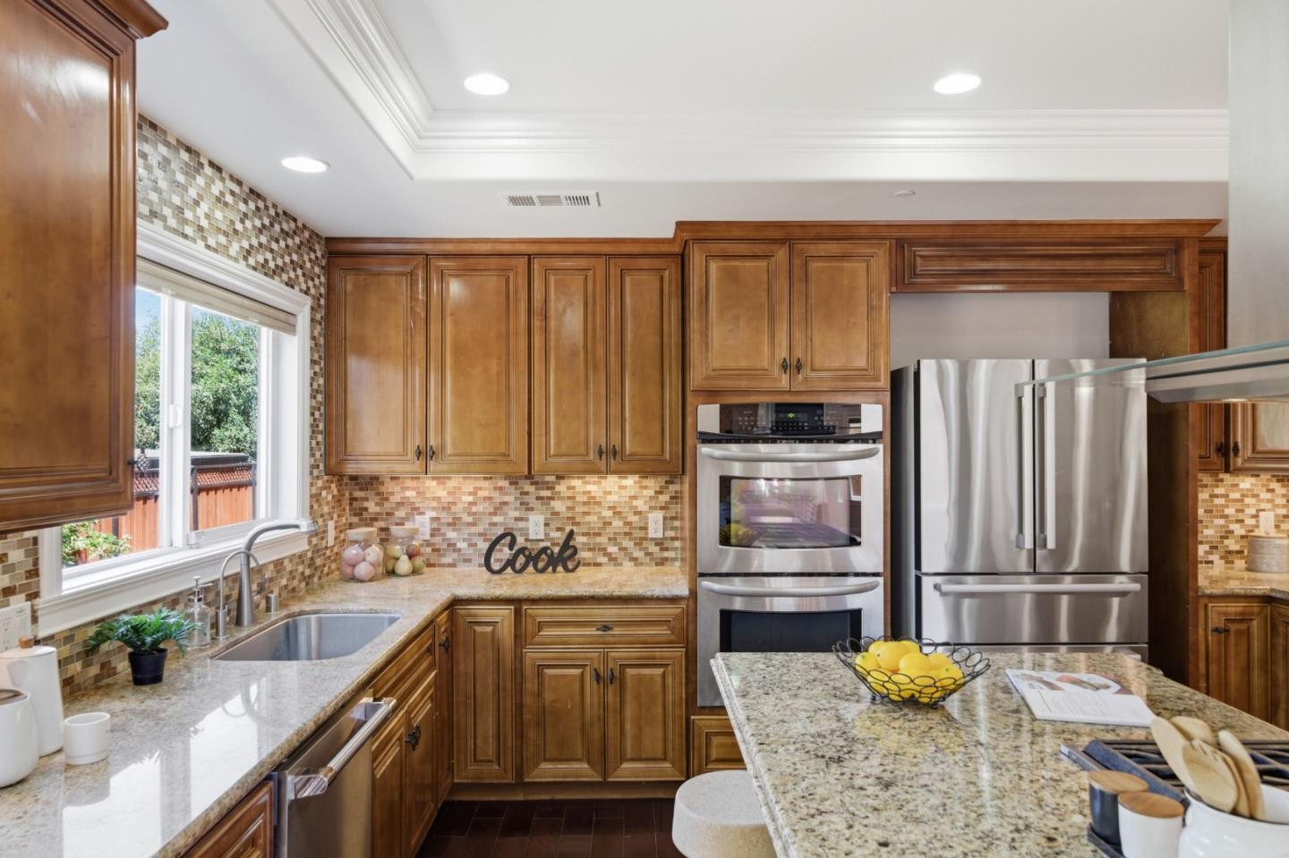 Detail Gallery Image 15 of 92 For 1481 W Hedding St, San Jose,  CA 95126 - 5 Beds | 4/1 Baths