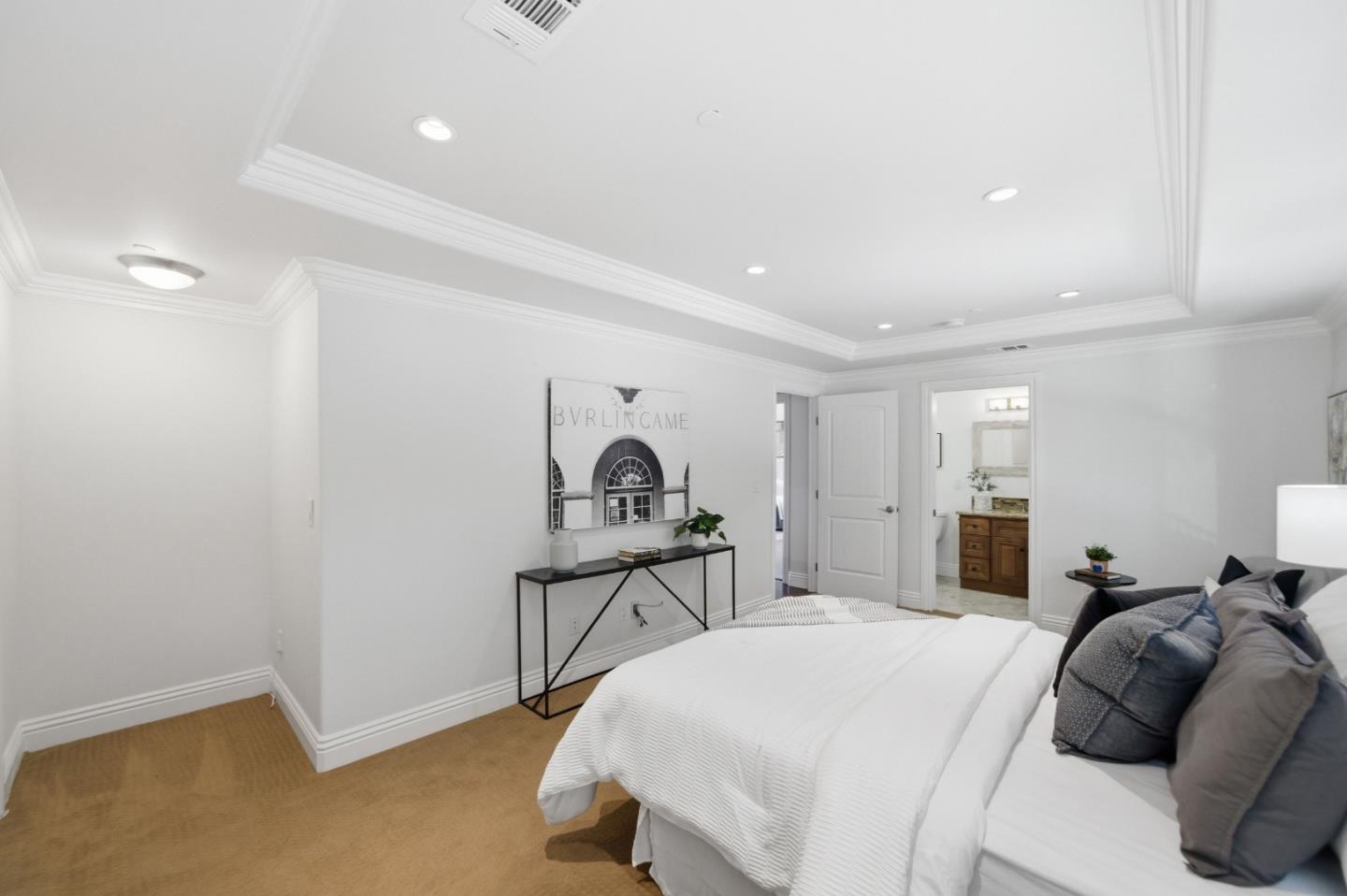 Detail Gallery Image 29 of 92 For 1481 W Hedding St, San Jose,  CA 95126 - 5 Beds | 4/1 Baths