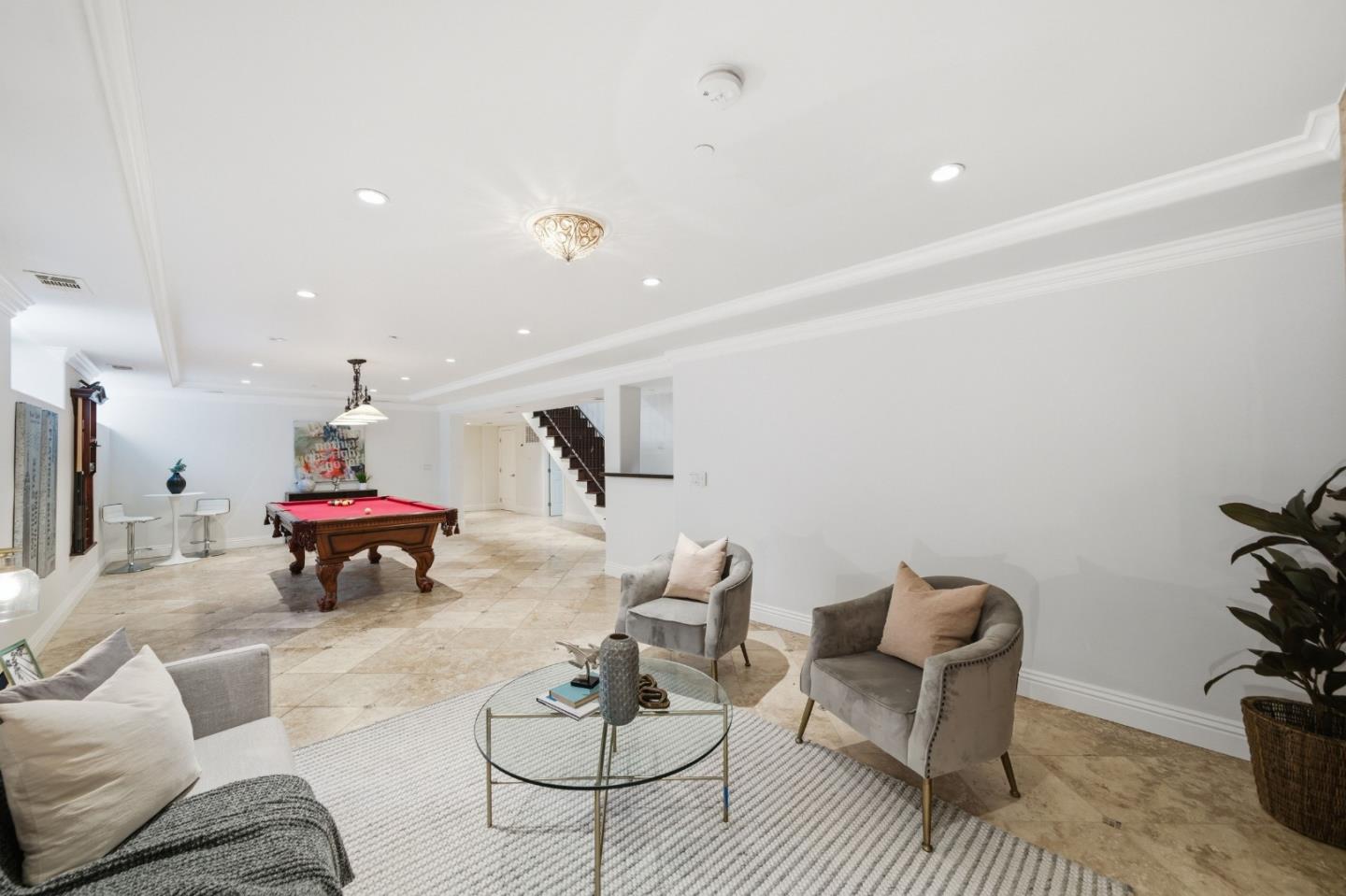 Detail Gallery Image 37 of 92 For 1481 W Hedding St, San Jose,  CA 95126 - 5 Beds | 4/1 Baths