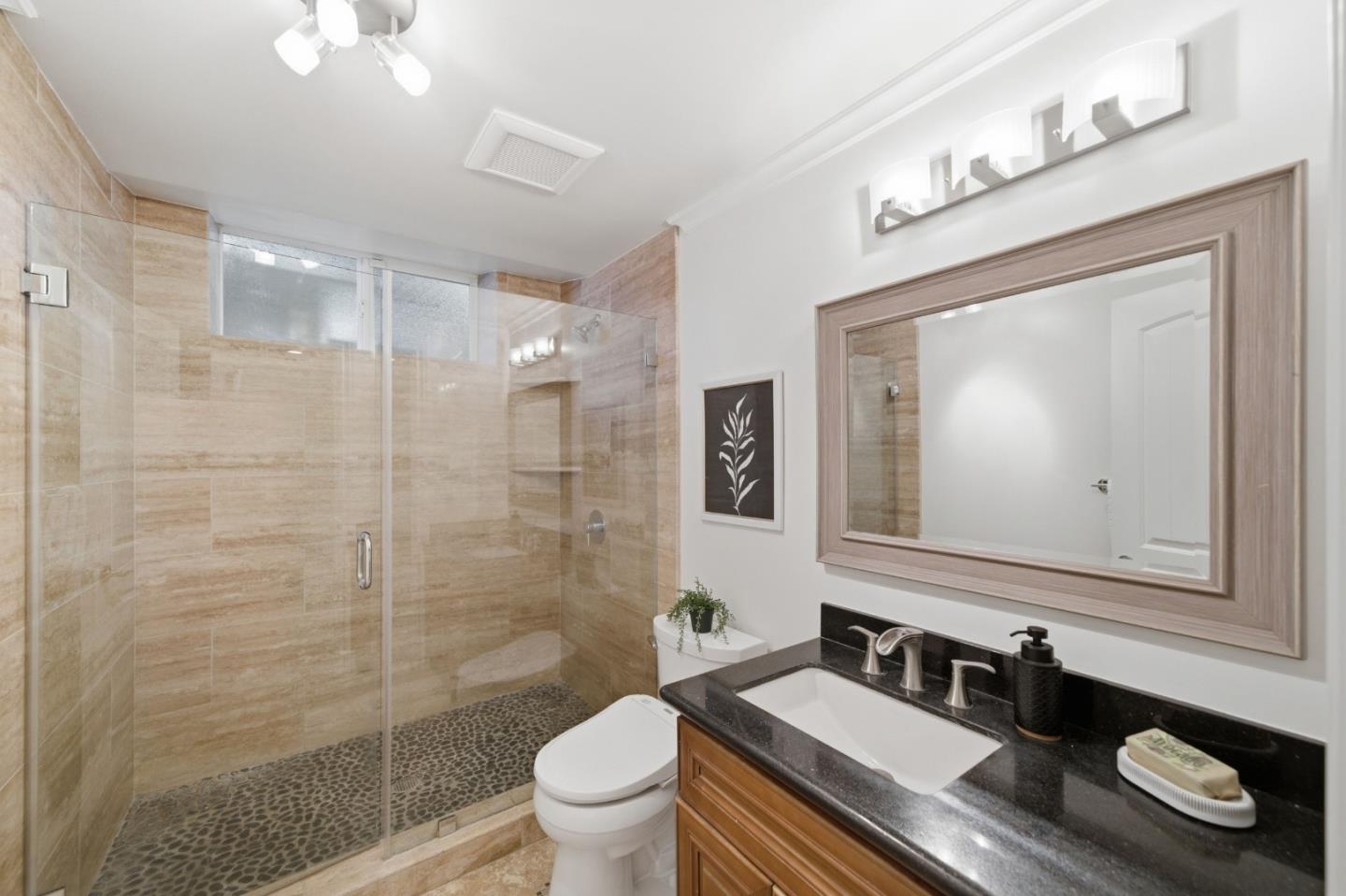 Detail Gallery Image 41 of 92 For 1481 W Hedding St, San Jose,  CA 95126 - 5 Beds | 4/1 Baths