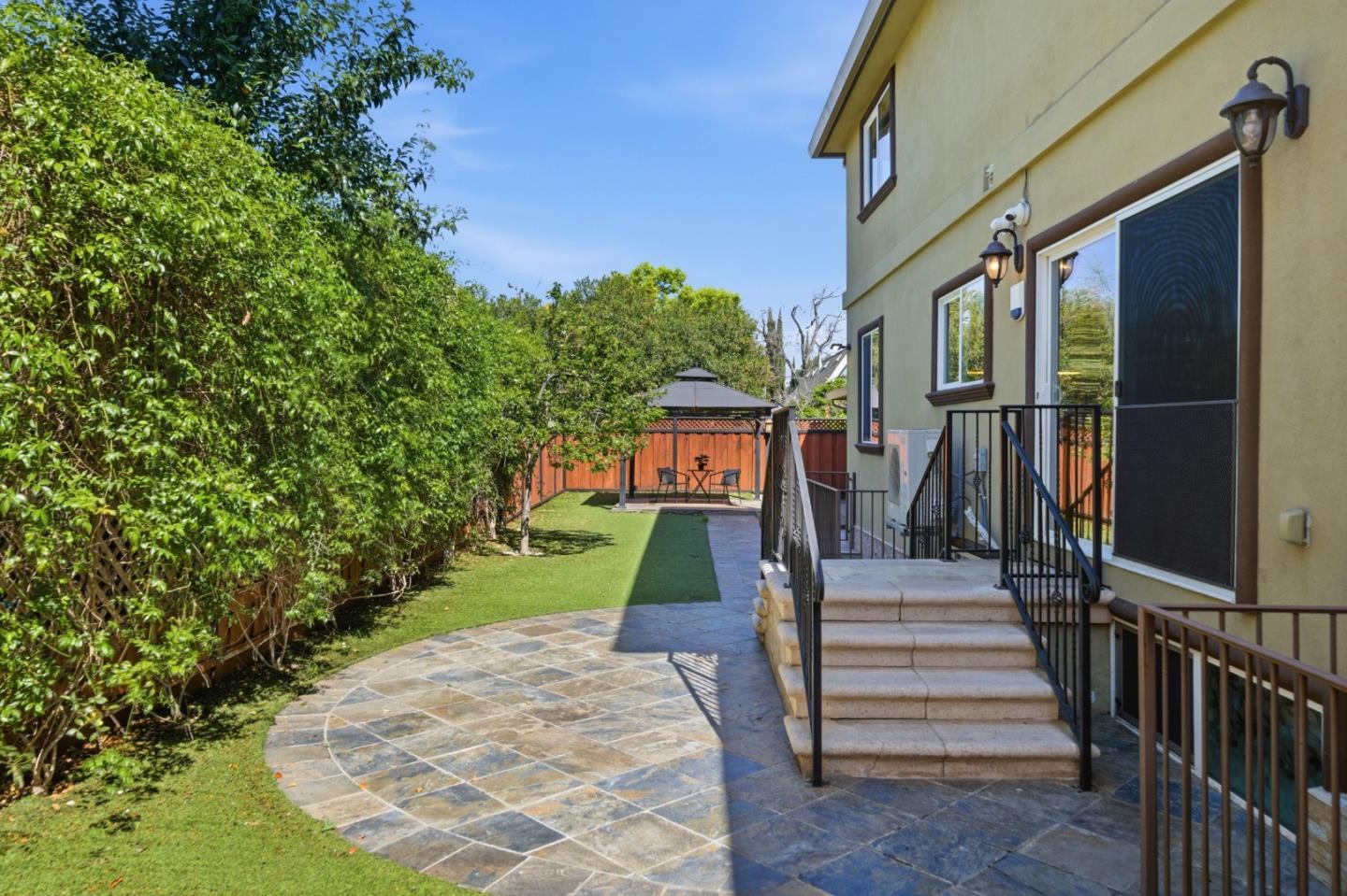 Detail Gallery Image 46 of 92 For 1481 W Hedding St, San Jose,  CA 95126 - 5 Beds | 4/1 Baths