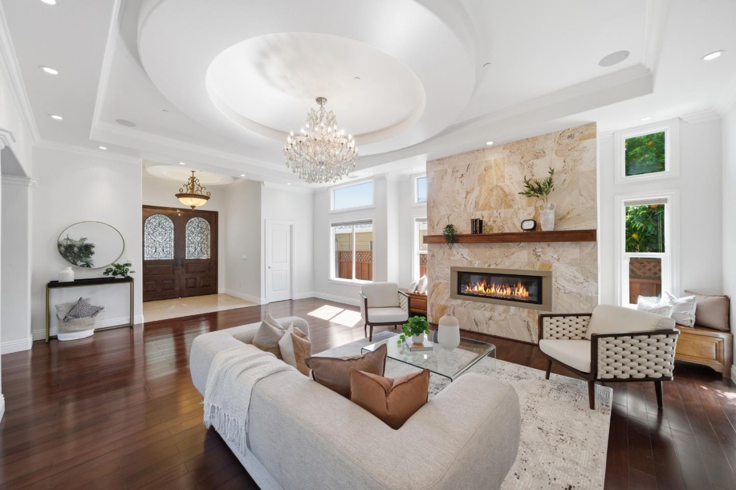 Detail Gallery Image 5 of 92 For 1481 W Hedding St, San Jose,  CA 95126 - 5 Beds | 4/1 Baths