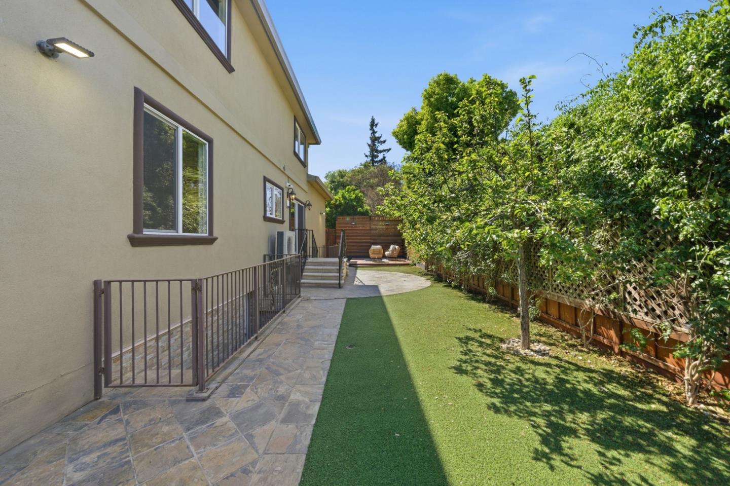 Detail Gallery Image 51 of 92 For 1481 W Hedding St, San Jose,  CA 95126 - 5 Beds | 4/1 Baths