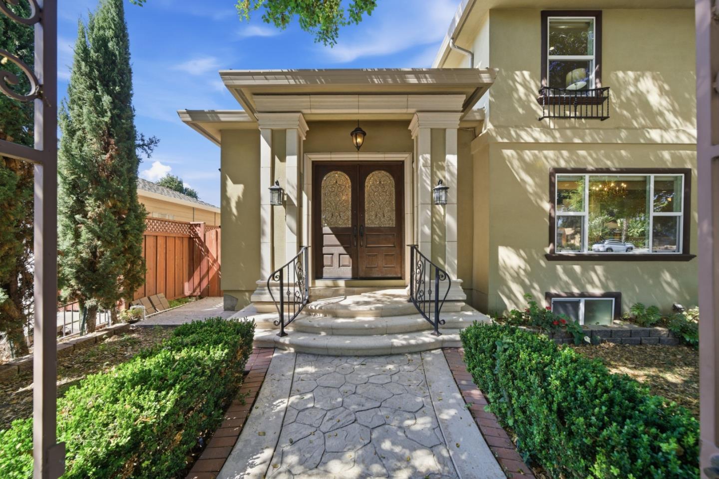 Detail Gallery Image 59 of 92 For 1481 W Hedding St, San Jose,  CA 95126 - 5 Beds | 4/1 Baths