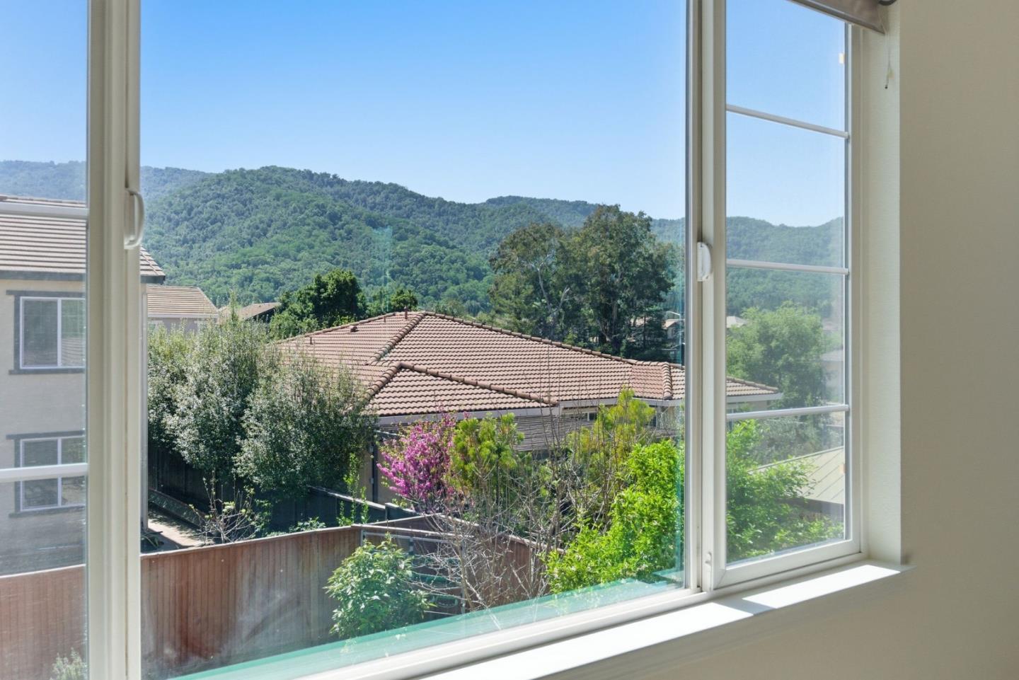 Detail Gallery Image 32 of 70 For 2610 Lone Oak Ln, Gilroy,  CA 95020 - 5 Beds | 4/1 Baths