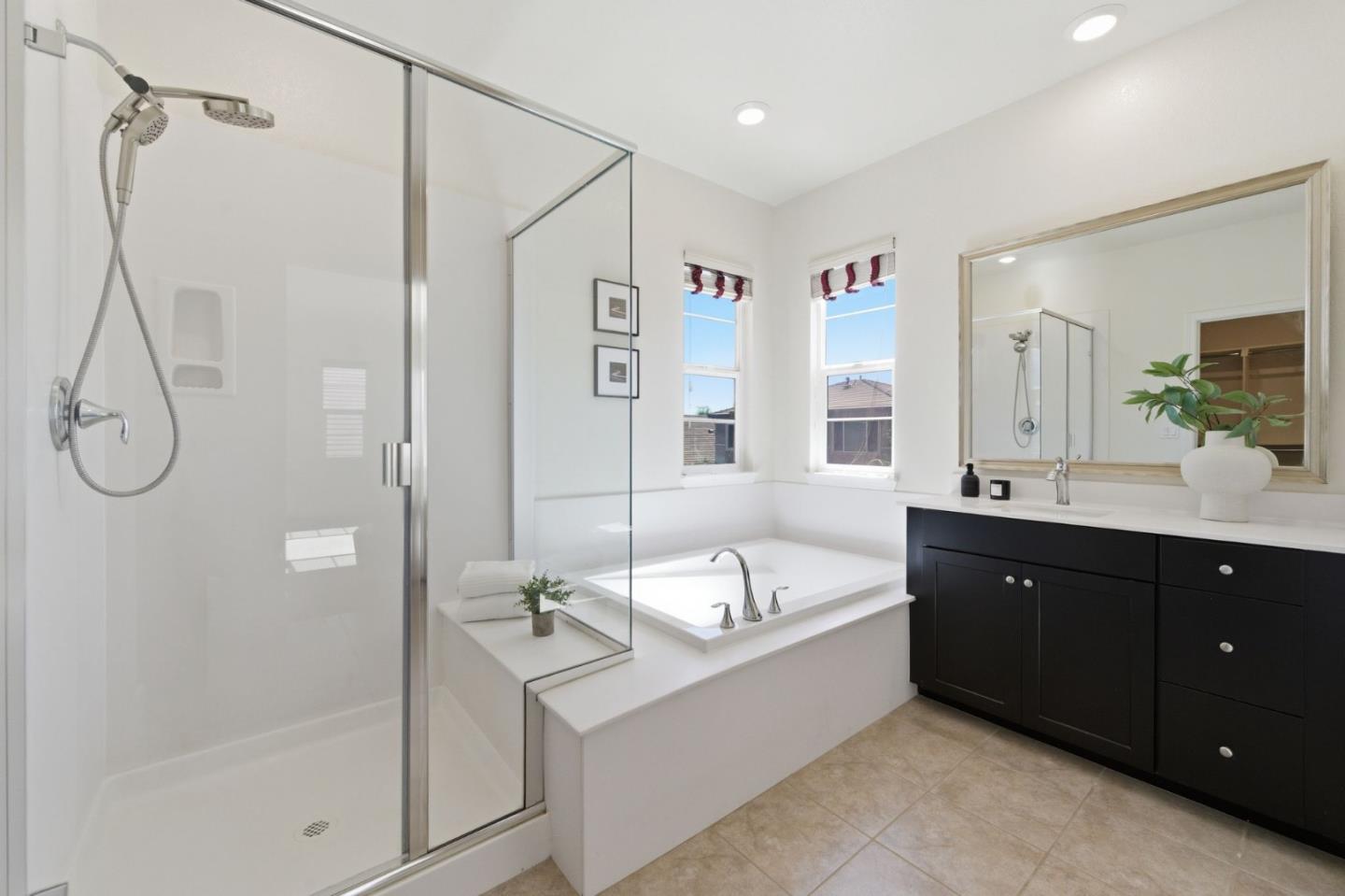 Detail Gallery Image 35 of 70 For 2610 Lone Oak Ln, Gilroy,  CA 95020 - 5 Beds | 4/1 Baths