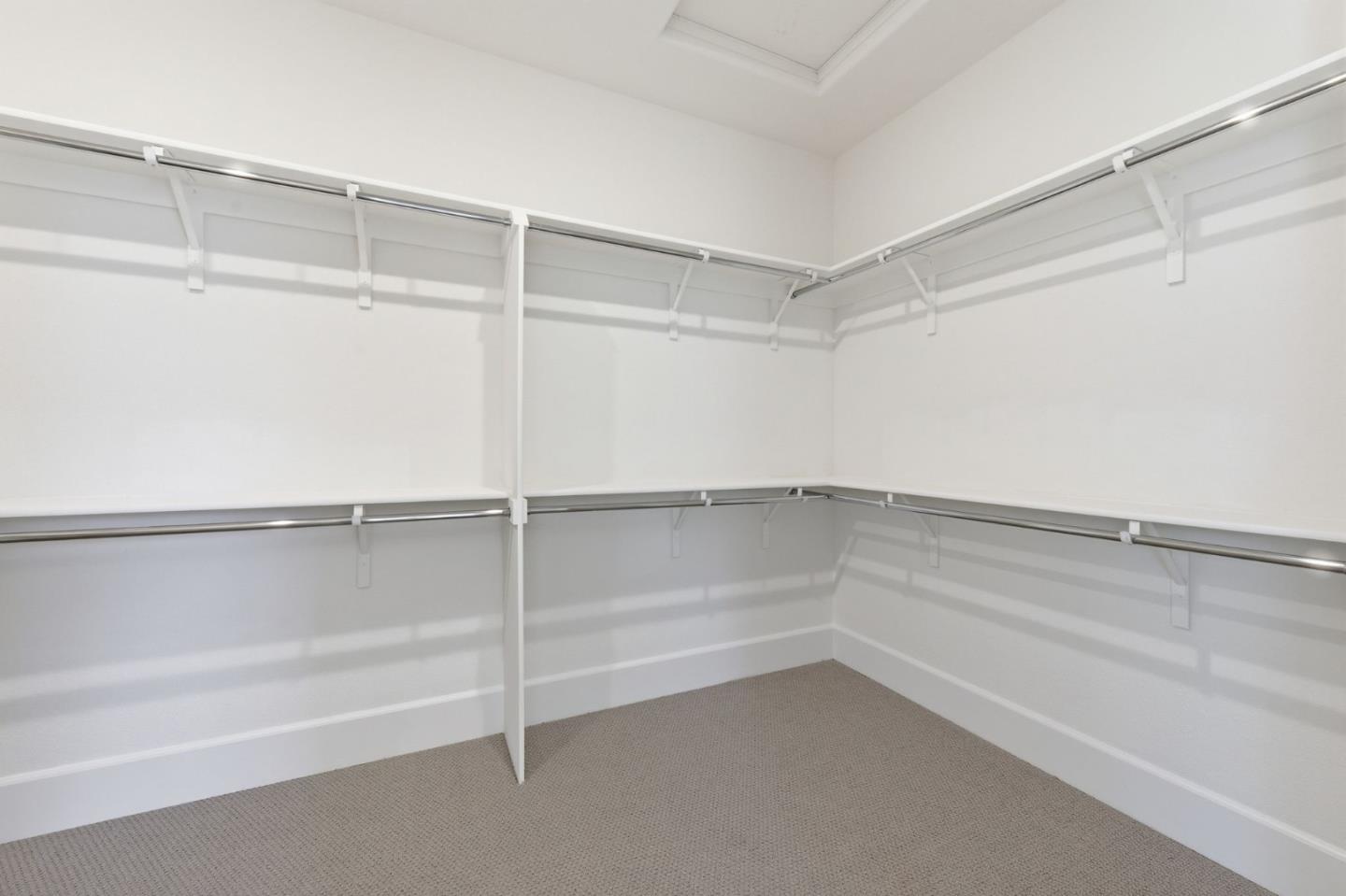 Detail Gallery Image 36 of 70 For 2610 Lone Oak Ln, Gilroy,  CA 95020 - 5 Beds | 4/1 Baths