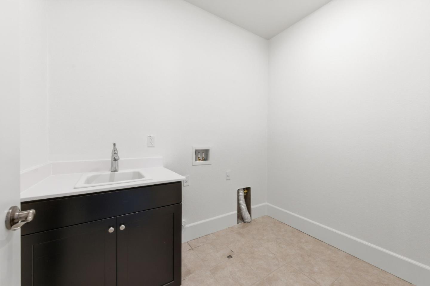 Detail Gallery Image 40 of 70 For 2610 Lone Oak Ln, Gilroy,  CA 95020 - 5 Beds | 4/1 Baths