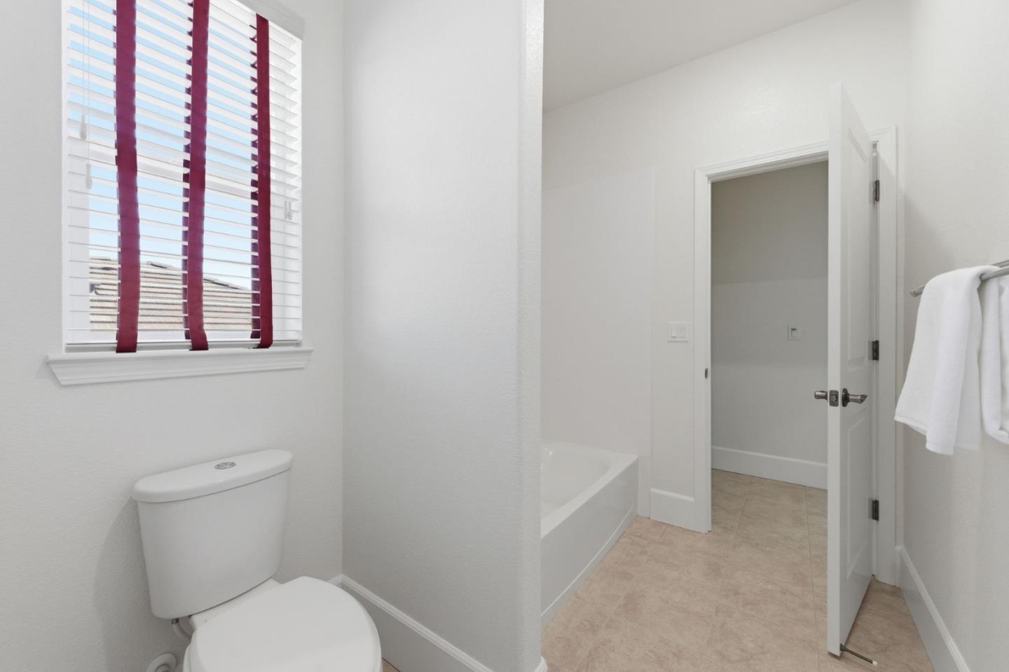 Detail Gallery Image 46 of 70 For 2610 Lone Oak Ln, Gilroy,  CA 95020 - 5 Beds | 4/1 Baths