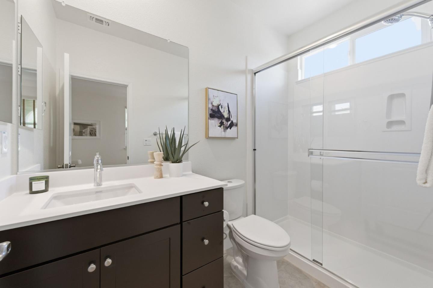 Detail Gallery Image 8 of 70 For 2610 Lone Oak Ln, Gilroy,  CA 95020 - 5 Beds | 4/1 Baths