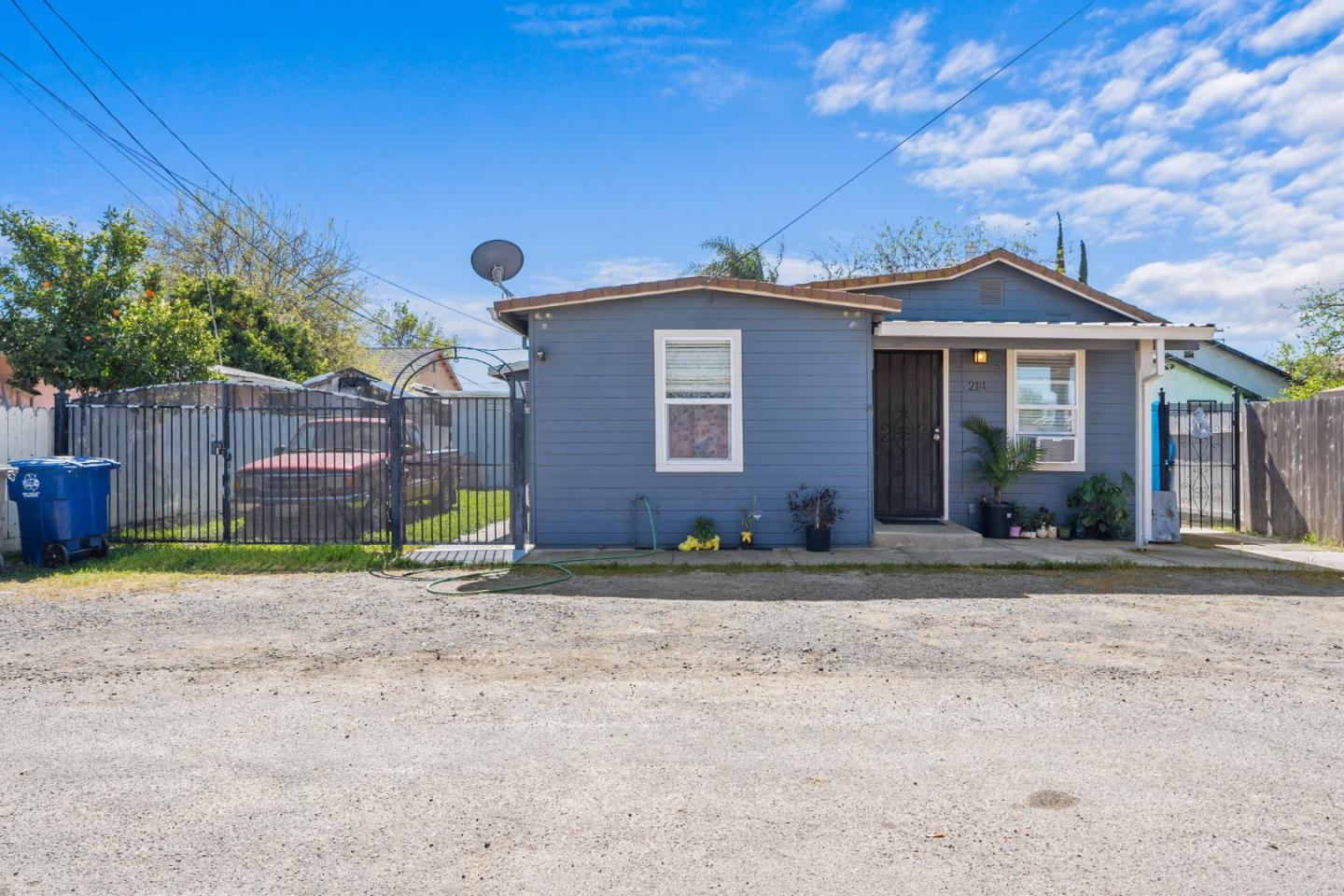 212 F Street, Los Banos, CA, 93635