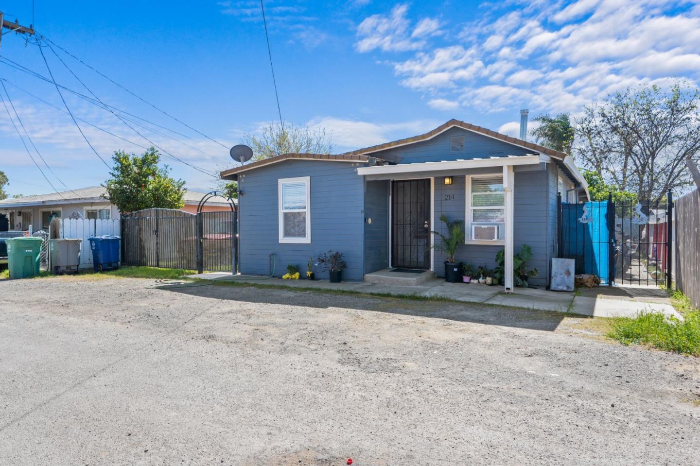 212 F Street, Los Banos, CA, 93635