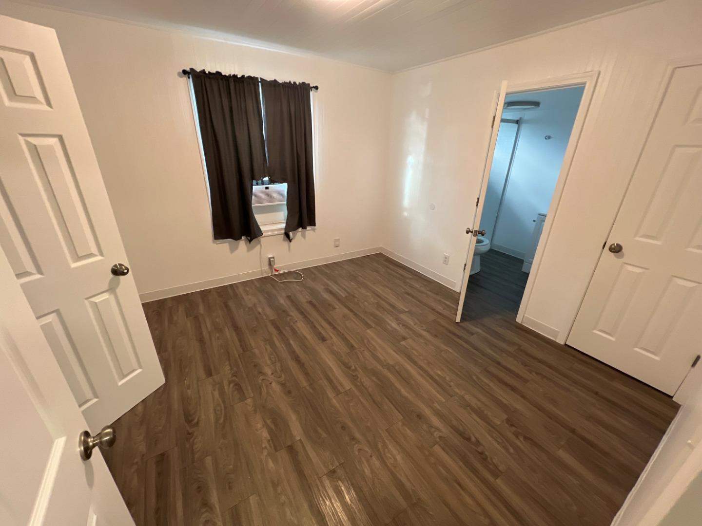 Detail Gallery Image 6 of 20 For 212 F St, Los Banos,  CA 93635 - – Beds | – Baths