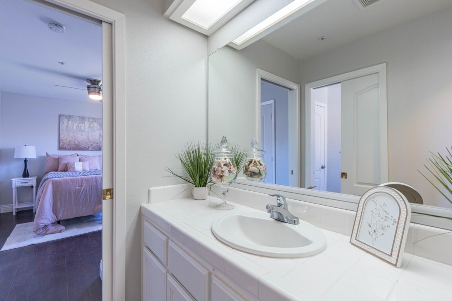 Detail Gallery Image 38 of 48 For 25215 Azalea Ct, Salinas,  CA 93908 - 3 Beds | 2/1 Baths