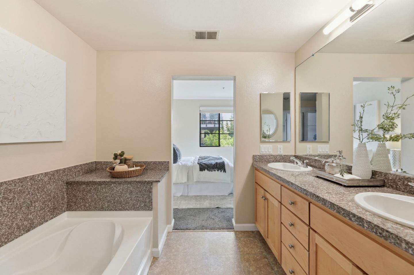 Detail Gallery Image 14 of 28 For 800 N 8th St #220,  San Jose,  CA 95112 - 2 Beds | 2 Baths