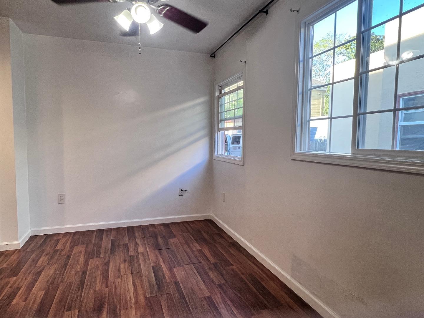 Detail Gallery Image 10 of 12 For 1625 Fairview St #C,  Berkeley,  CA 94703 - 2 Beds | 1 Baths