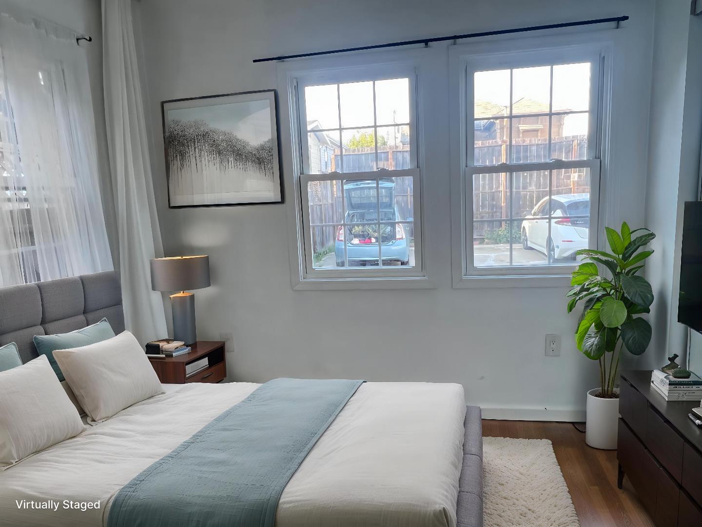 Detail Gallery Image 5 of 12 For 1625 Fairview St #C,  Berkeley,  CA 94703 - 2 Beds | 1 Baths