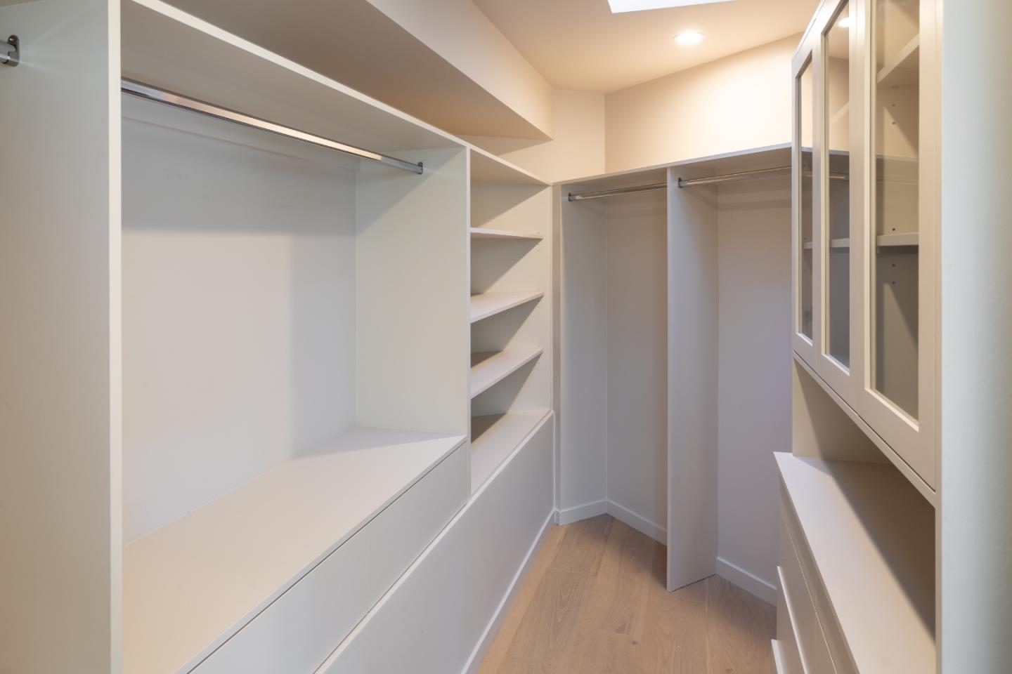 Detail Gallery Image 29 of 49 For 10669 Magdalena Rd, Los Altos Hills,  CA 94024 - 5 Beds | 3/1 Baths