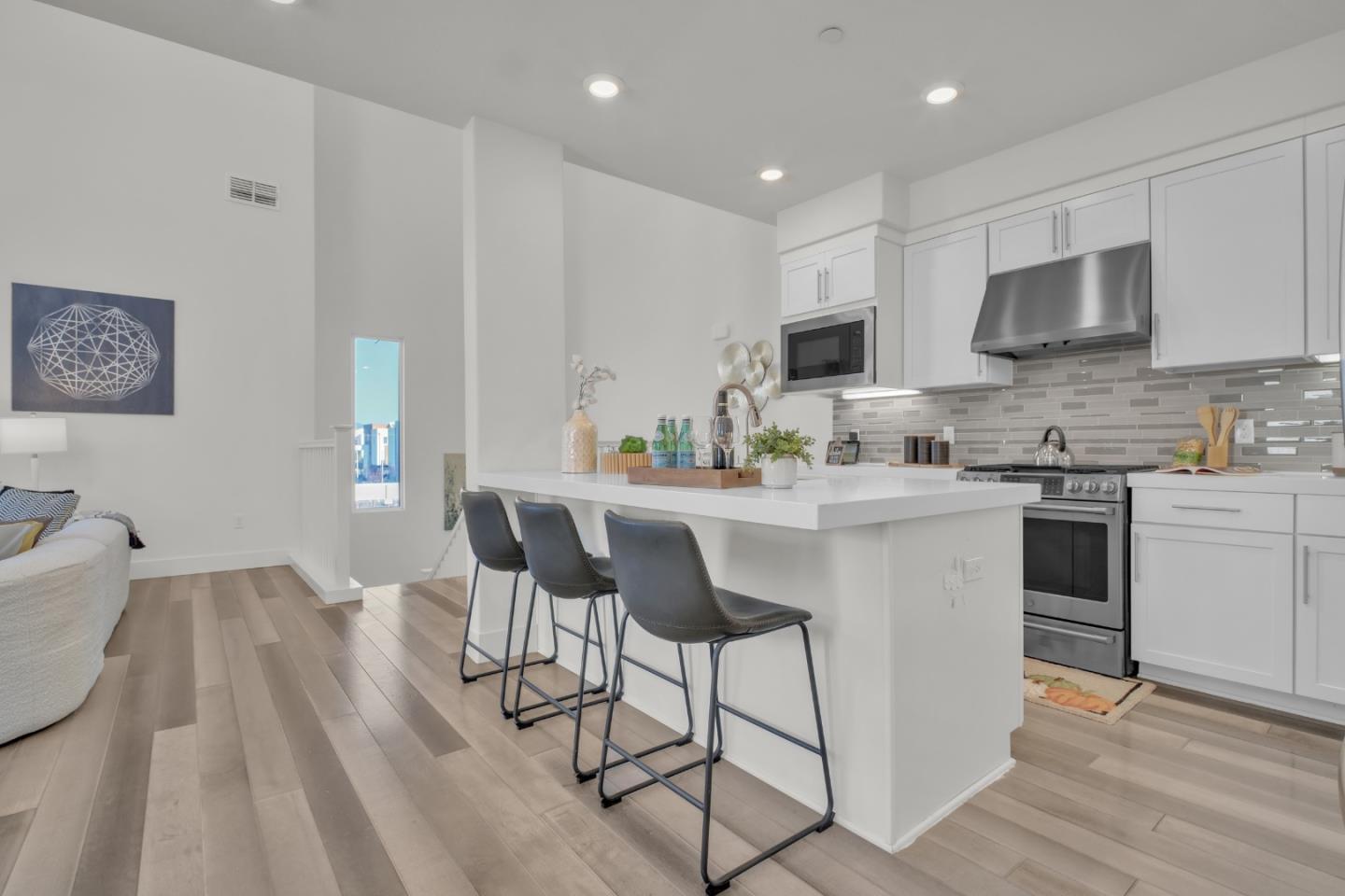 Detail Gallery Image 7 of 46 For 44849 Insight St #1001,  Fremont,  CA 94538 - 3 Beds | 3 Baths