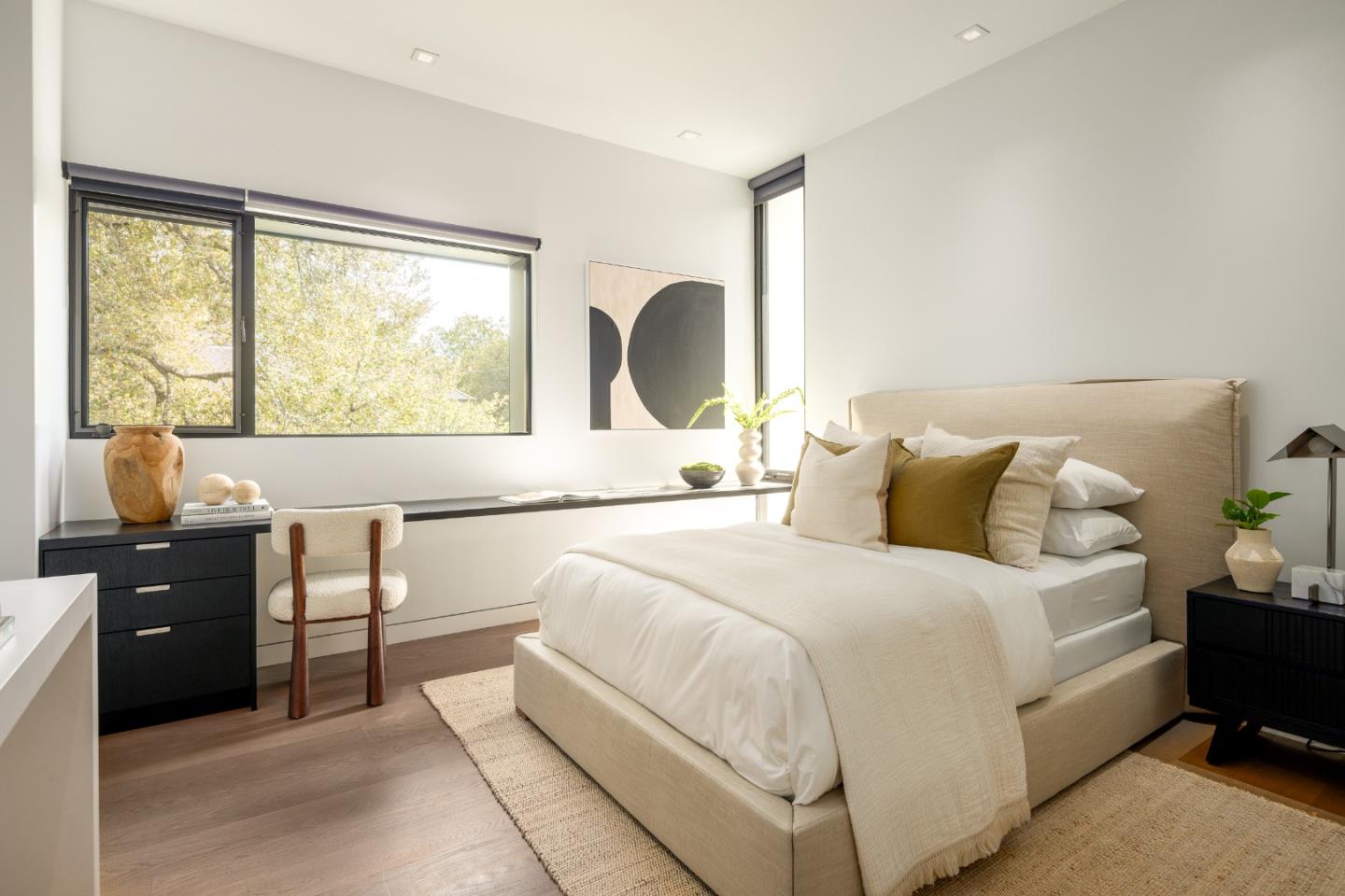 Detail Gallery Image 20 of 27 For 465 Hale St, Palo Alto,  CA 94301 - 4 Beds | 4/1 Baths