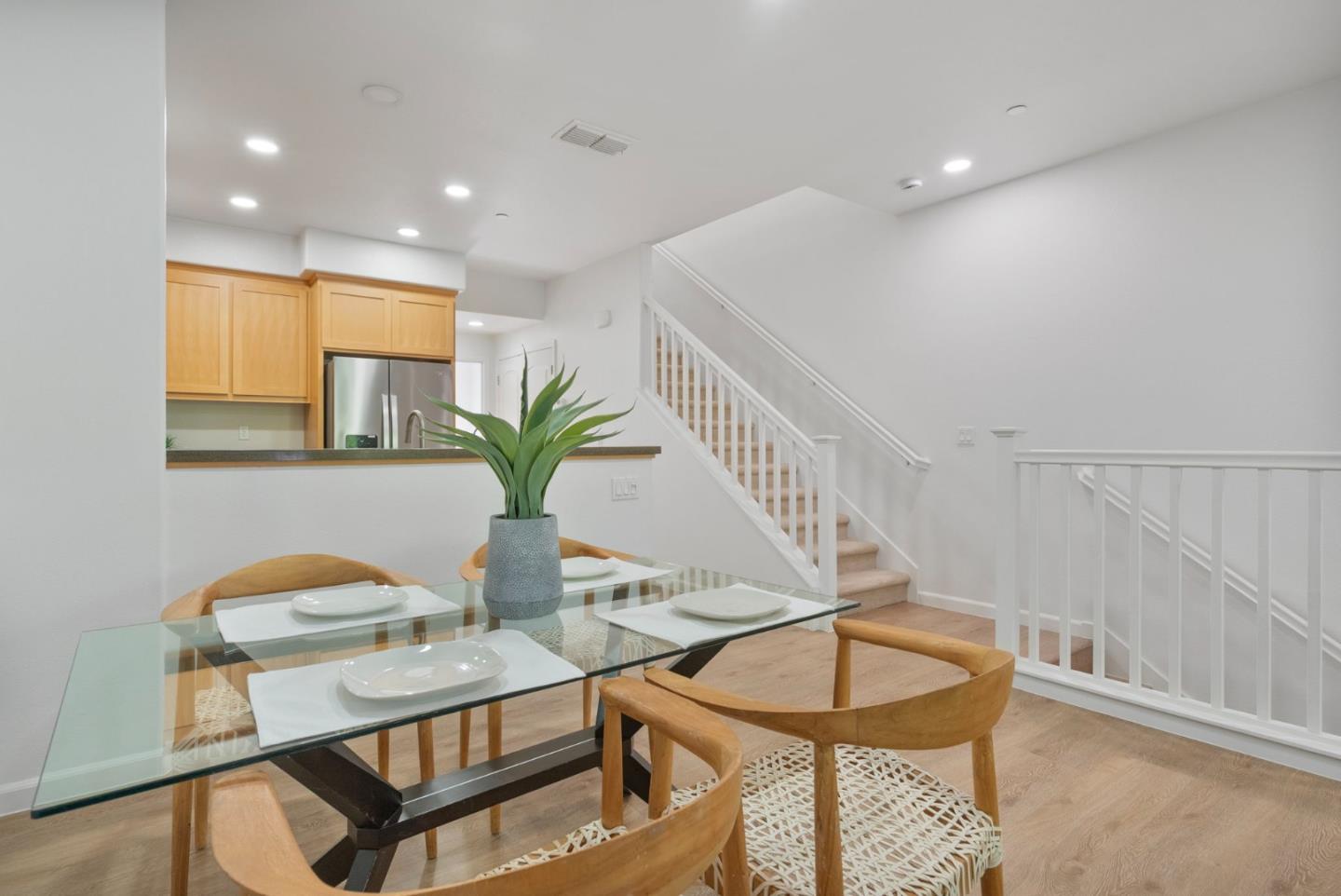 Detail Gallery Image 11 of 64 For 691 N Capitol Ave #4,  San Jose,  CA 95133 - 3 Beds | 3 Baths