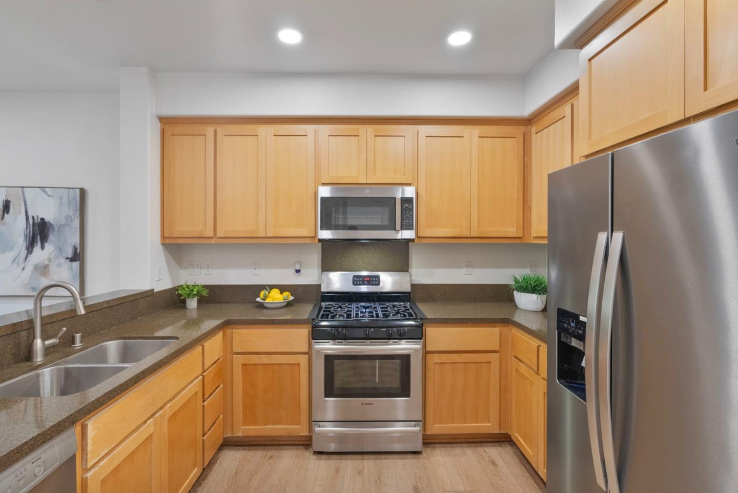 Detail Gallery Image 13 of 64 For 691 N Capitol Ave #4,  San Jose,  CA 95133 - 3 Beds | 3 Baths