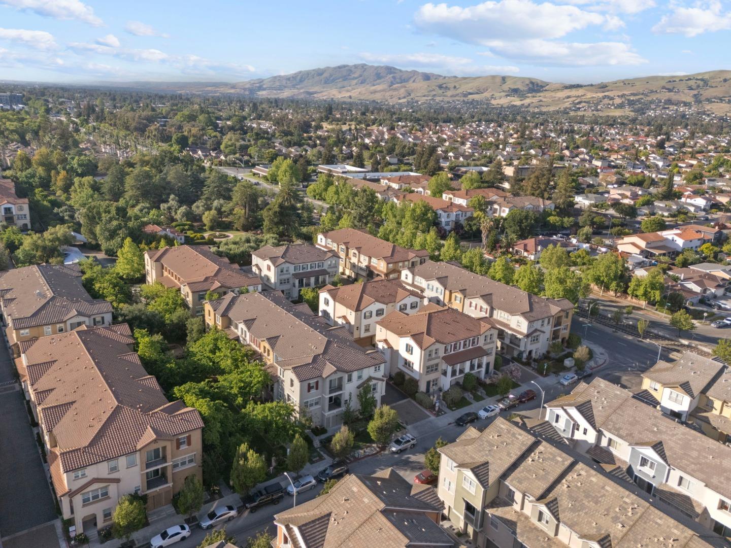 Detail Gallery Image 51 of 64 For 691 N Capitol Ave #4,  San Jose,  CA 95133 - 3 Beds | 3 Baths