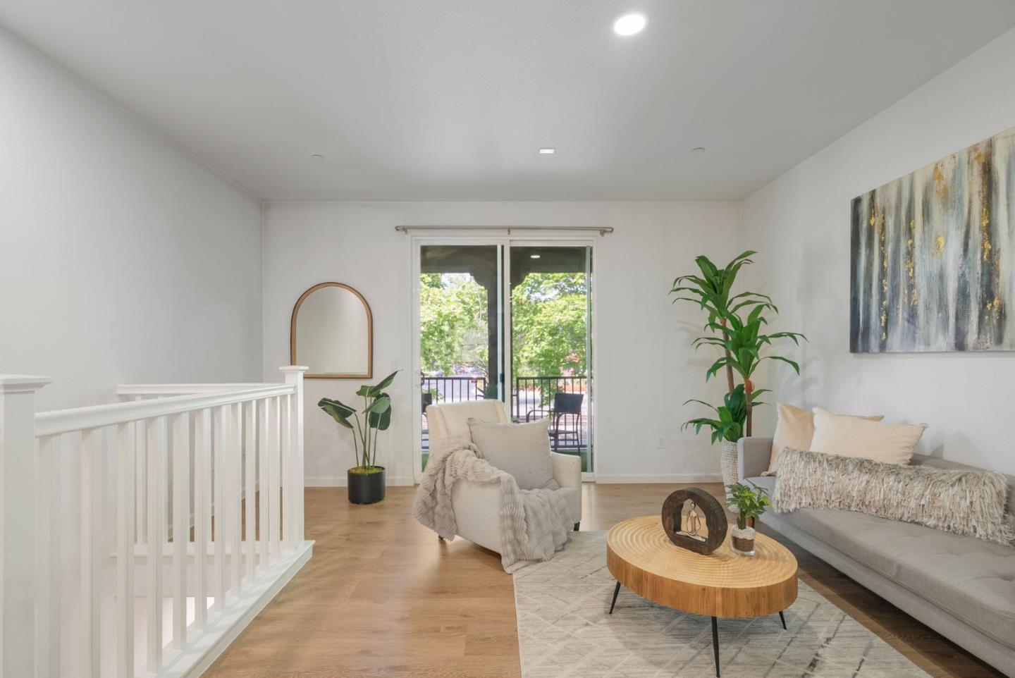 Detail Gallery Image 7 of 64 For 691 N Capitol Ave #4,  San Jose,  CA 95133 - 3 Beds | 3 Baths