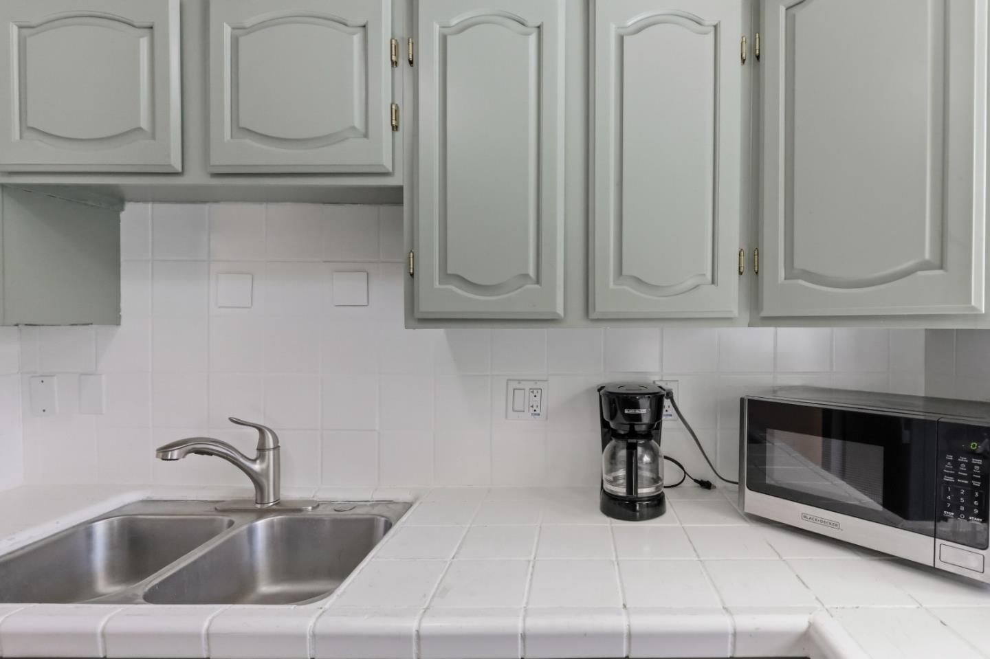 Detail Gallery Image 16 of 38 For 367 Fay Way, Mountain View,  CA 94043 - 3 Beds | 2 Baths