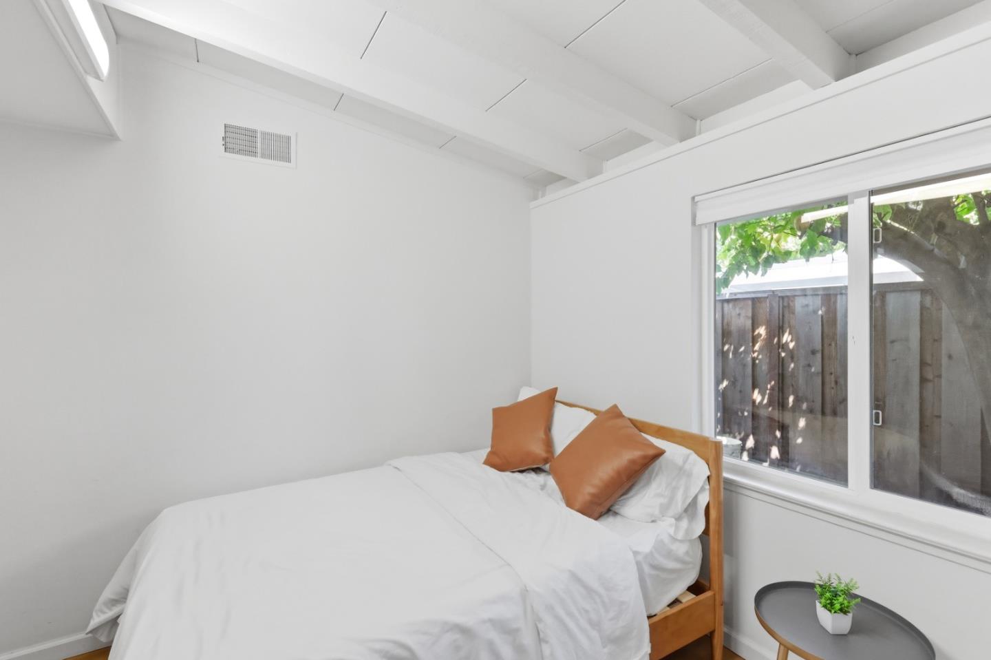 Detail Gallery Image 21 of 38 For 367 Fay Way, Mountain View,  CA 94043 - 3 Beds | 2 Baths