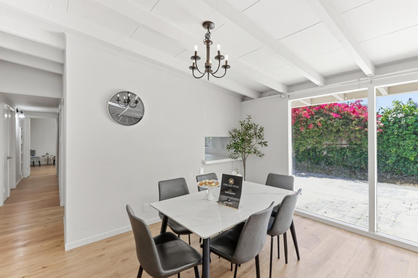 Detail Gallery Image 7 of 38 For 367 Fay Way, Mountain View,  CA 94043 - 3 Beds | 2 Baths