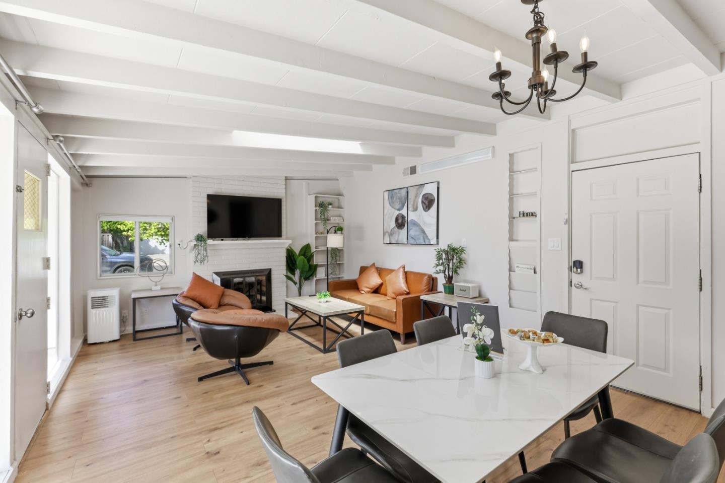 Detail Gallery Image 9 of 38 For 367 Fay Way, Mountain View,  CA 94043 - 3 Beds | 2 Baths