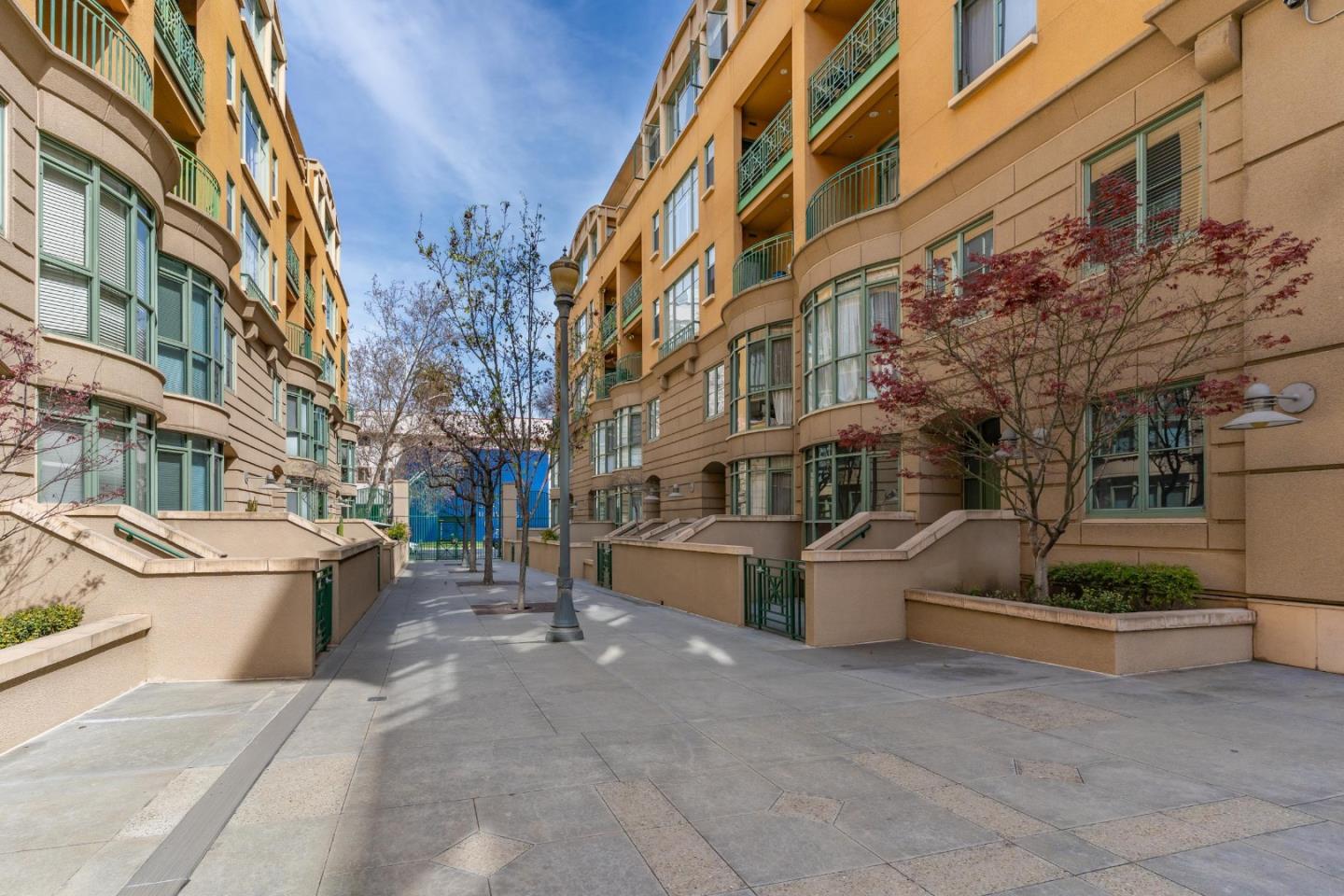 Detail Gallery Image 3 of 50 For 144 S 3rd St #439,  San Jose,  CA 95112 - 2 Beds | 2 Baths
