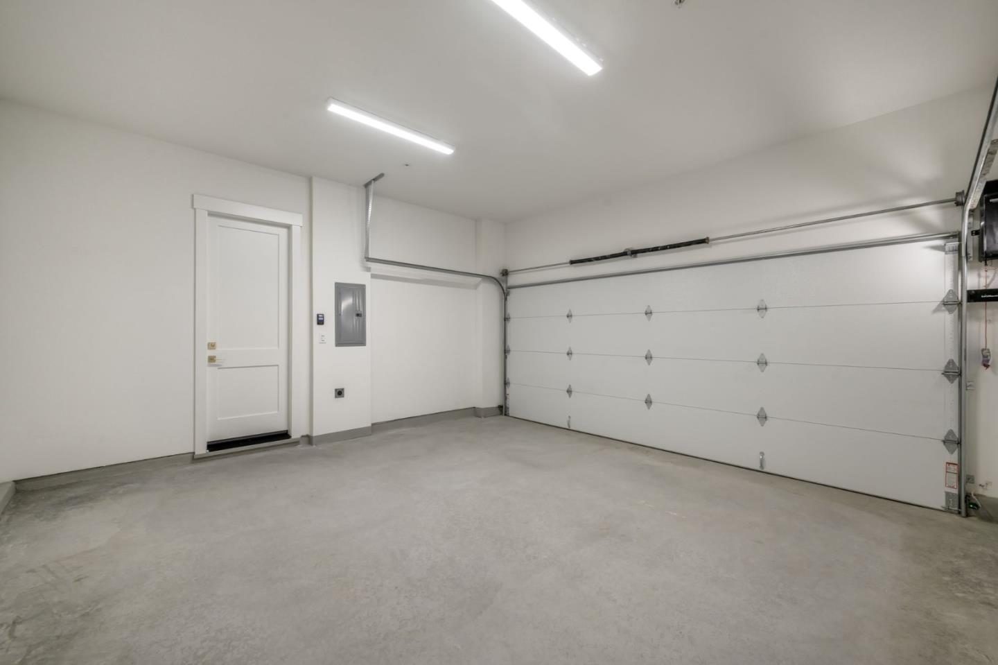 Detail Gallery Image 18 of 41 For 4910 Vivi Place, San Jose,  CA 95124 - 3 Beds | 2/1 Baths