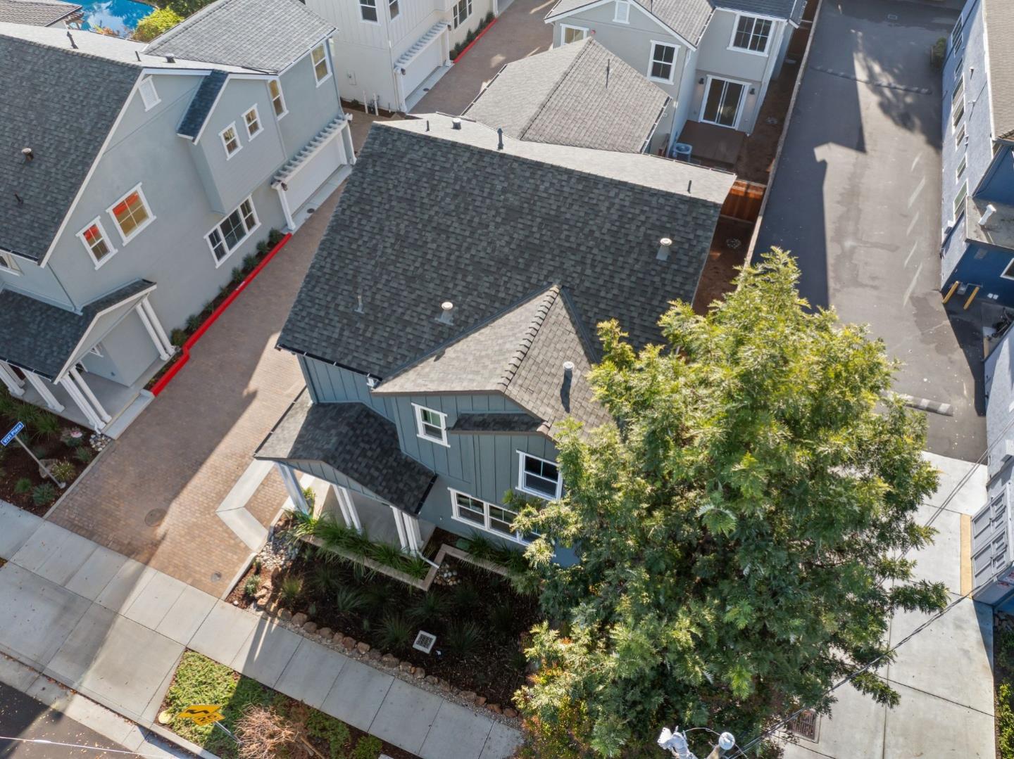 Detail Gallery Image 34 of 41 For 4910 Vivi Place, San Jose,  CA 95124 - 3 Beds | 2/1 Baths