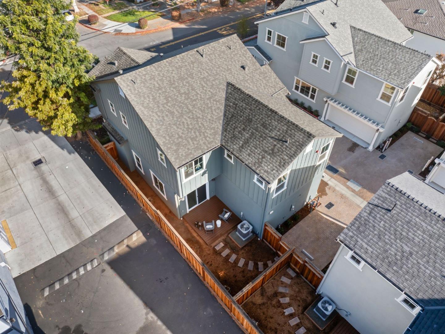 Detail Gallery Image 36 of 41 For 4910 Vivi Place, San Jose,  CA 95124 - 3 Beds | 2/1 Baths