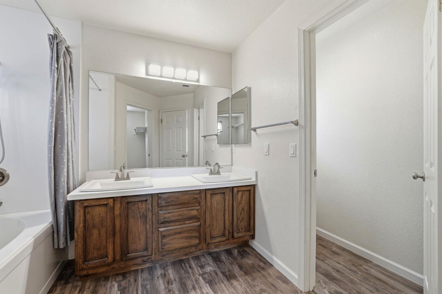 Detail Gallery Image 27 of 45 For 820 C St, Hollister,  CA 95023 - 3 Beds | 2/1 Baths