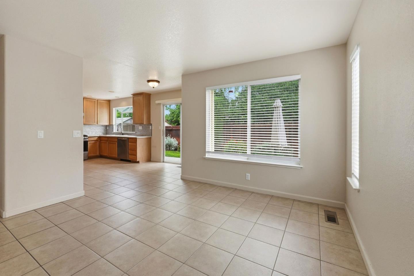 Detail Gallery Image 44 of 45 For 820 C St, Hollister,  CA 95023 - 3 Beds | 2/1 Baths