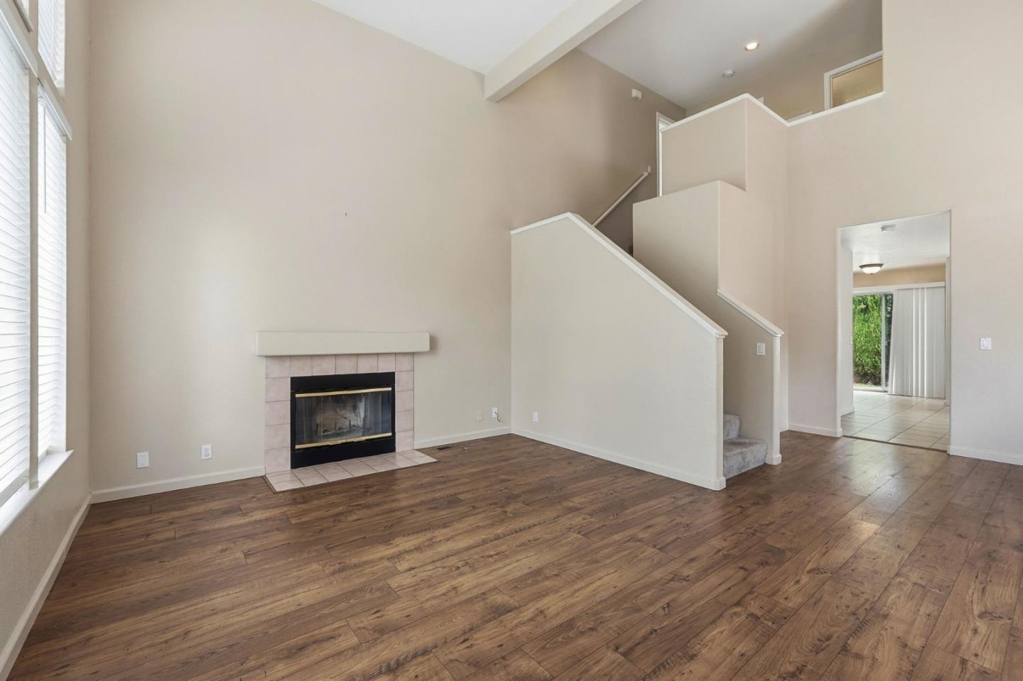 Detail Gallery Image 7 of 45 For 820 C St, Hollister,  CA 95023 - 3 Beds | 2/1 Baths