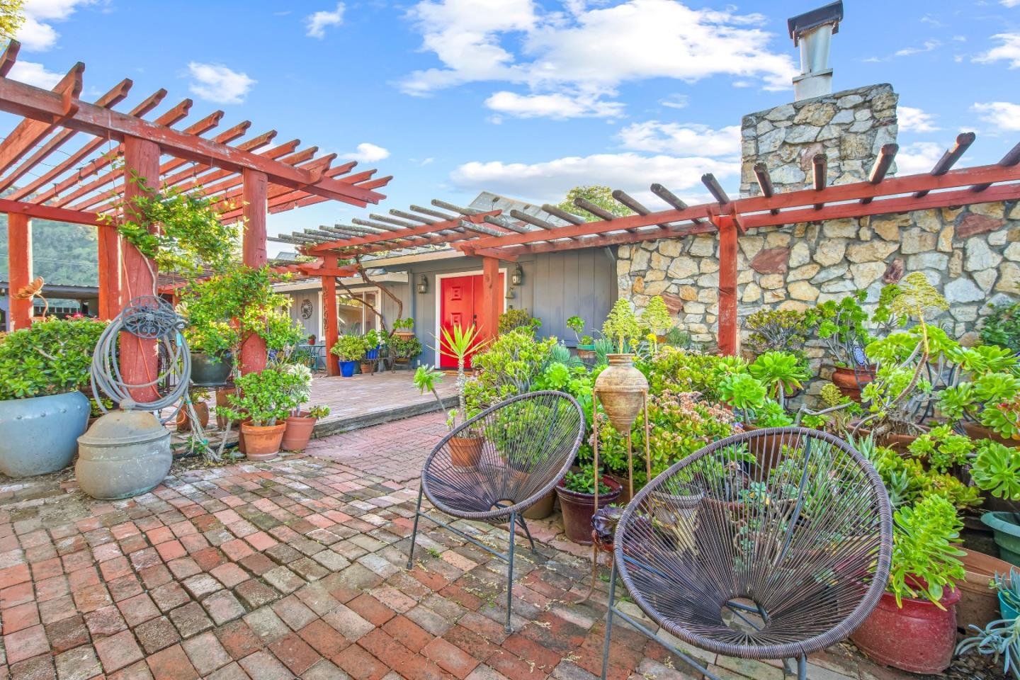 Detail Gallery Image 18 of 38 For 440 Hillside Rd, San Juan Bautista,  CA 95045 - 5 Beds | 3 Baths