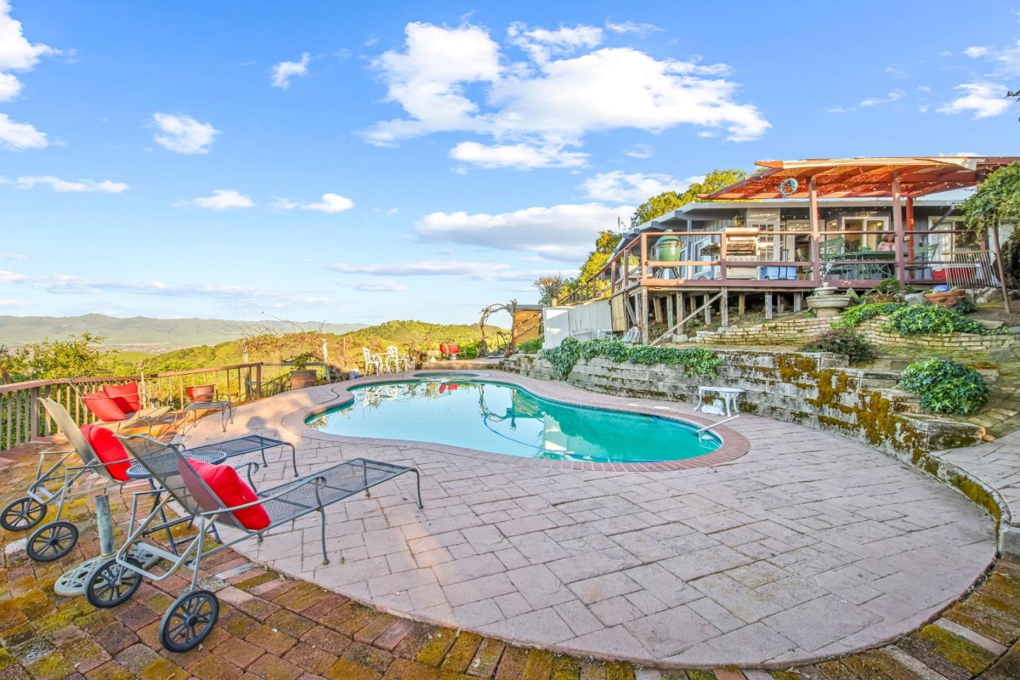 Detail Gallery Image 21 of 38 For 440 Hillside Rd, San Juan Bautista,  CA 95045 - 5 Beds | 3 Baths