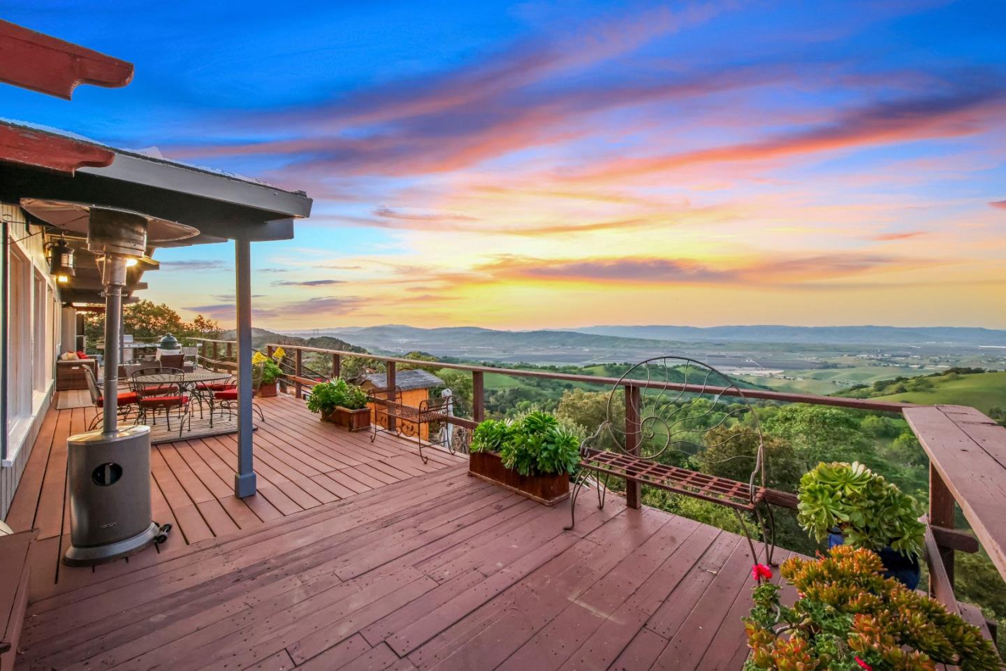 Detail Gallery Image 36 of 38 For 440 Hillside Rd, San Juan Bautista,  CA 95045 - 5 Beds | 3 Baths