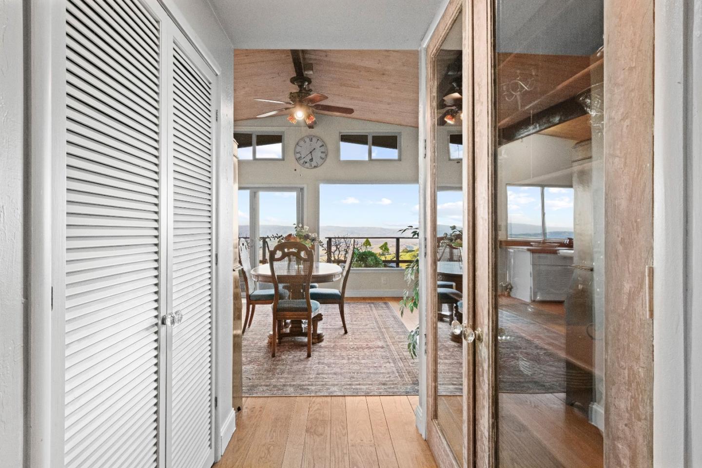 Detail Gallery Image 6 of 38 For 440 Hillside Rd, San Juan Bautista,  CA 95045 - 5 Beds | 3 Baths