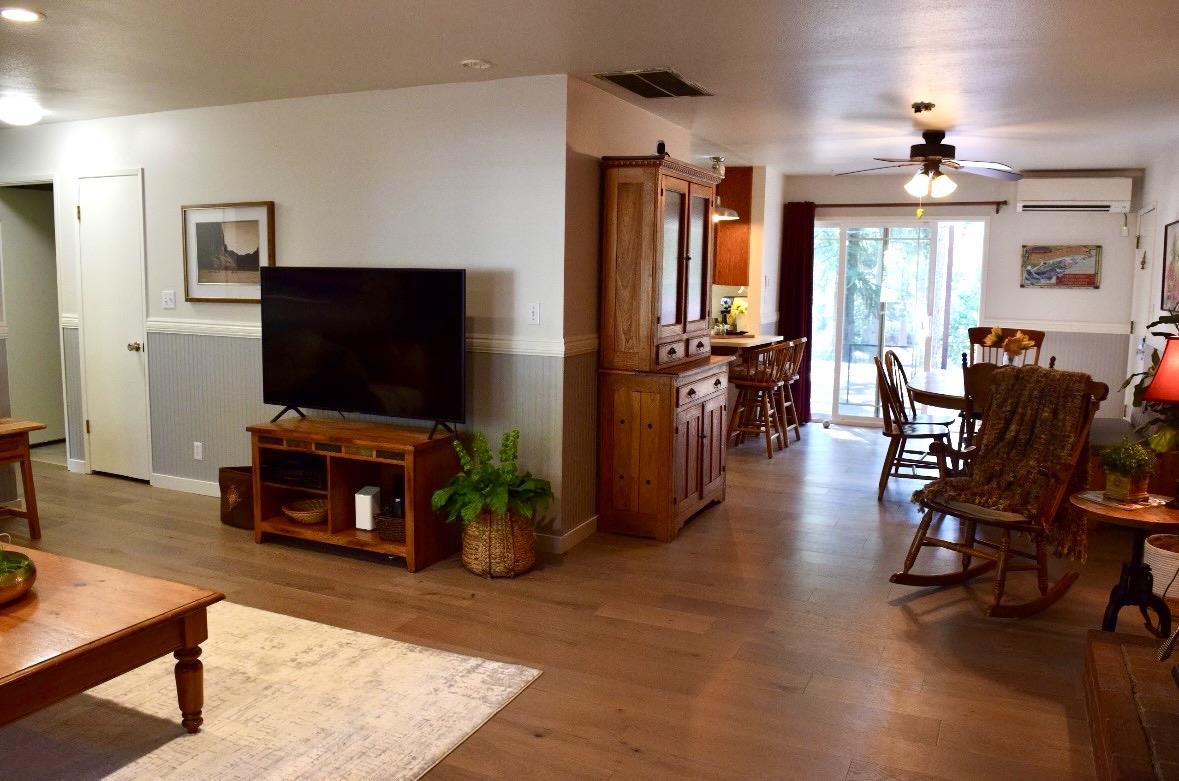 Detail Gallery Image 5 of 35 For 18727 Broadhurst Dr, Twain Harte,  CA 95383 - 3 Beds | 2 Baths