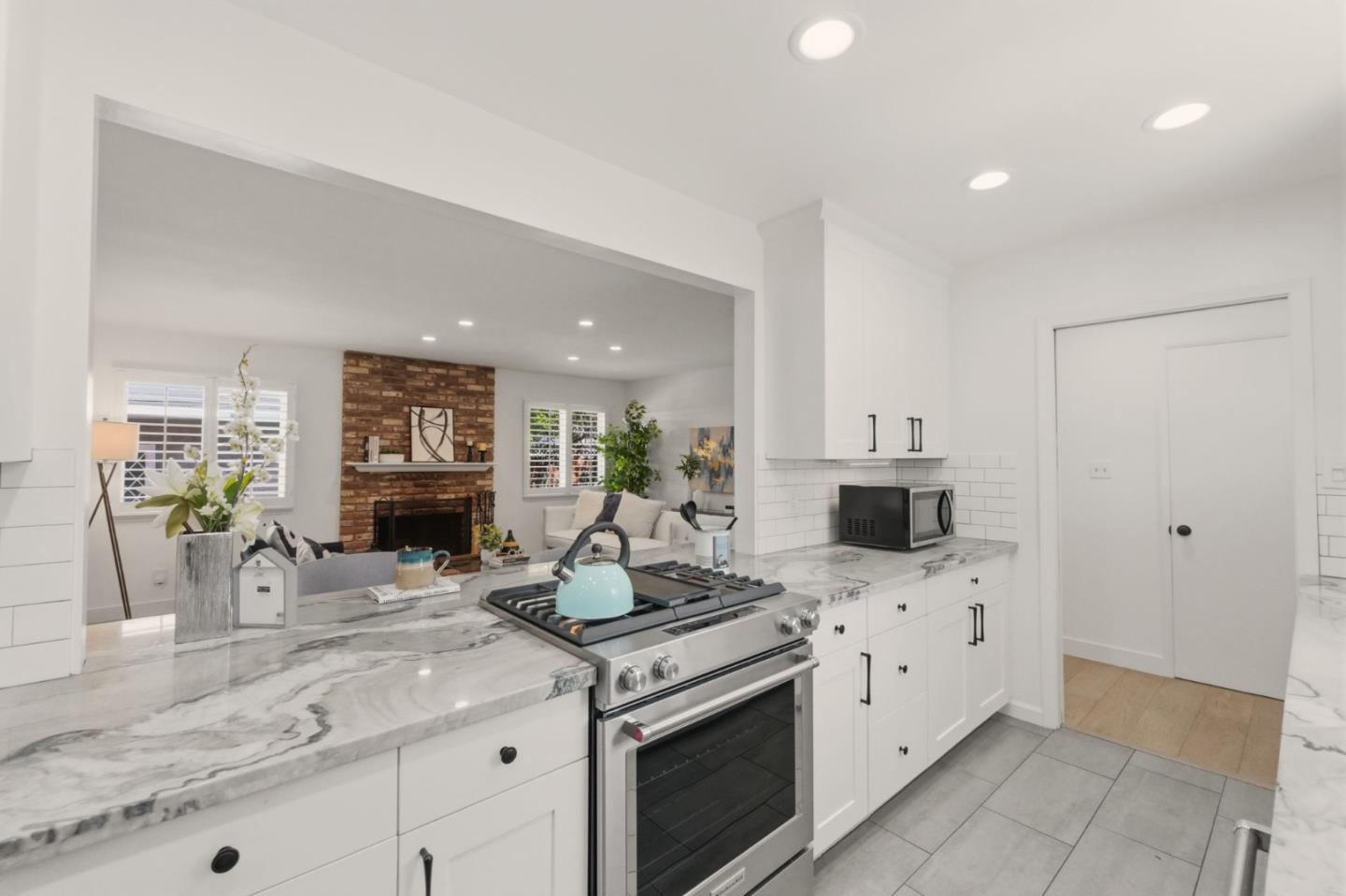 Detail Gallery Image 17 of 56 For 300 La Tierra Buena, Danville,  CA 94526 - 3 Beds | 2 Baths