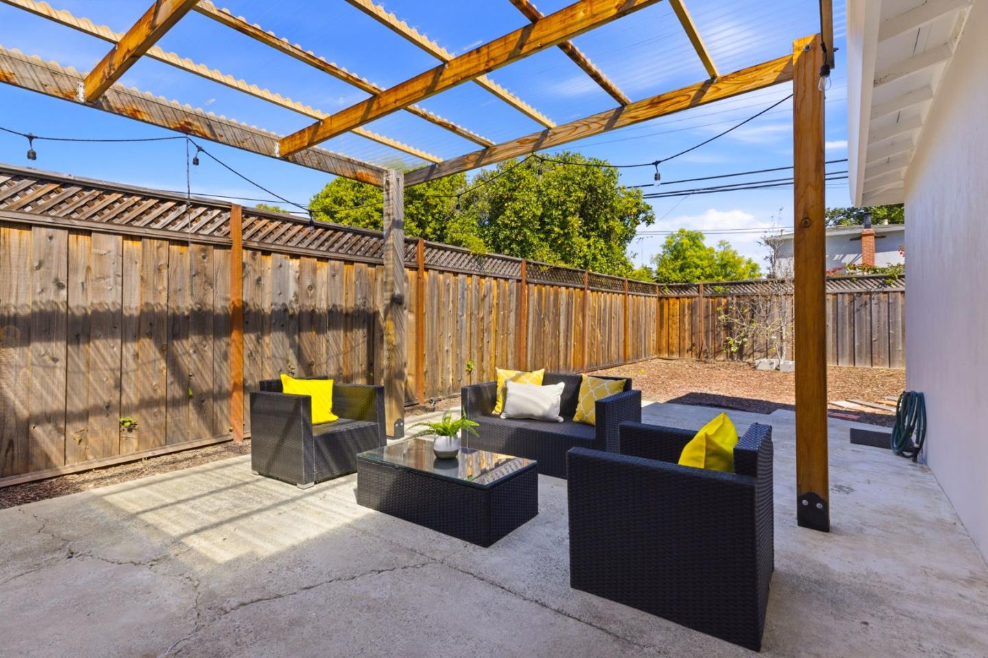 Detail Gallery Image 29 of 33 For 786 San Miguel Ave, Sunnyvale,  CA 94085 - 4 Beds | 3 Baths